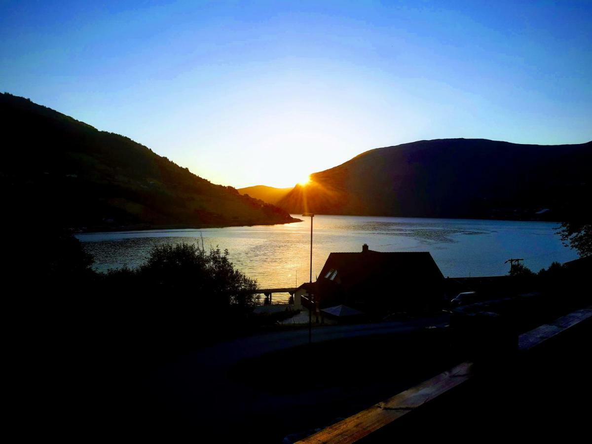Panorama Fjord Olden Exterior foto